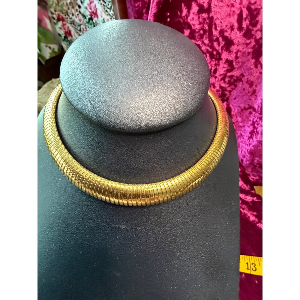 Vintage Gold-Tone Omega Chain Necklace 15-17" Adjustable Length Elegant Statemen